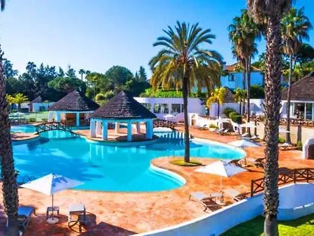 Sleeps 4 With Pool Air Con And Wifi * Quinta do Lago
